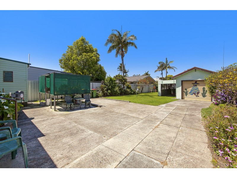 46 Albert Street, Belmont NSW 2280