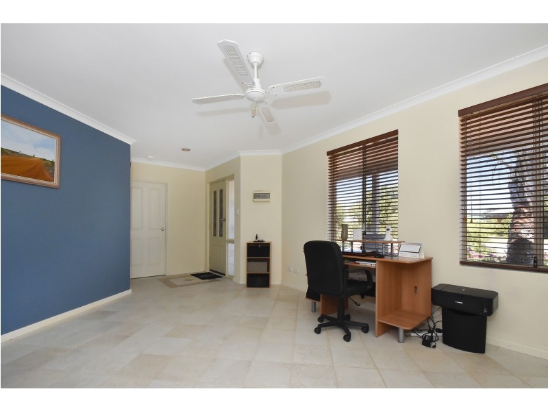 18 Heales Way, Green Head WA 6514