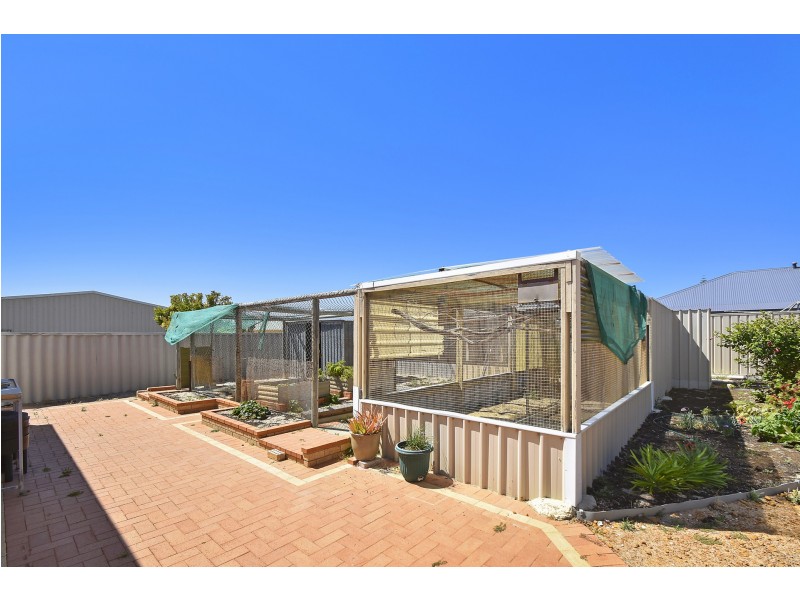 18 Heales Way, Green Head WA 6514