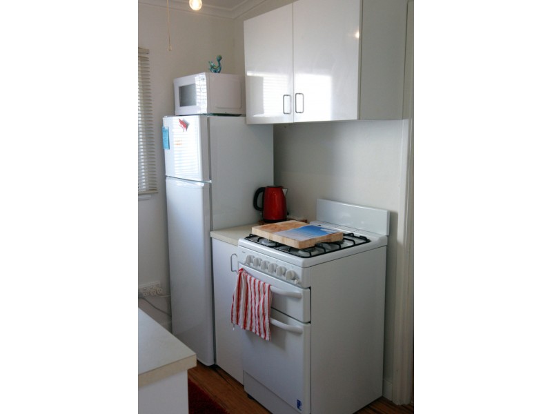2/89 Gingin Road, Lancelin WA 6044