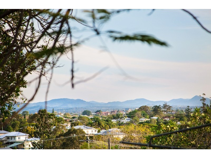 24 Old Maryborough Rd, Gympie QLD 4570