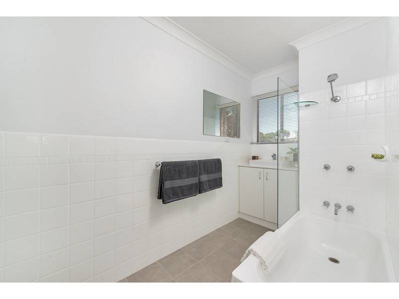 6/22 Lemnos Street, Red Hill QLD 4059