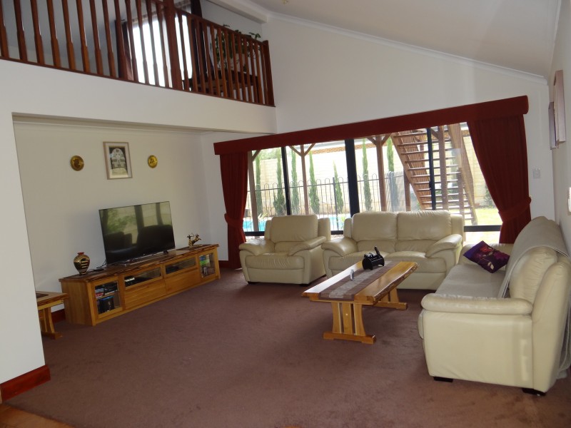 16 Mariners View, Mindarie WA 6030