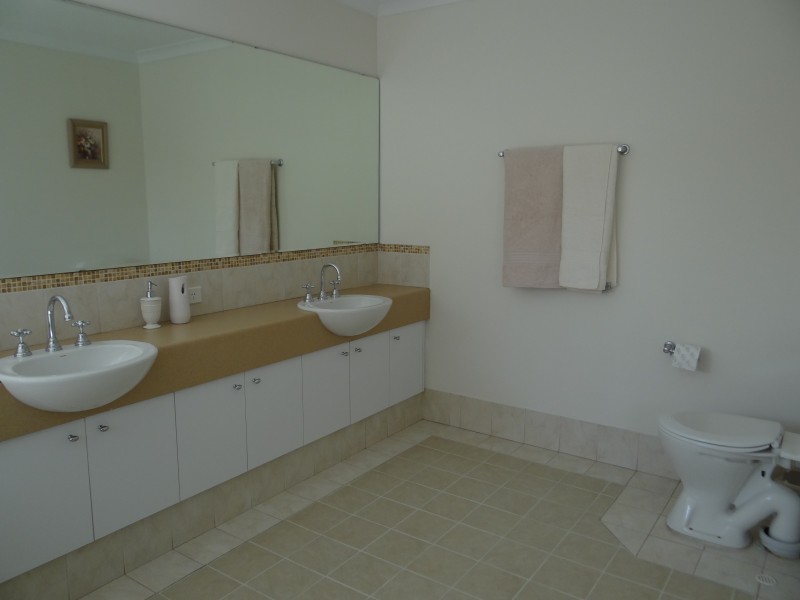 16 Mariners View, Mindarie WA 6030