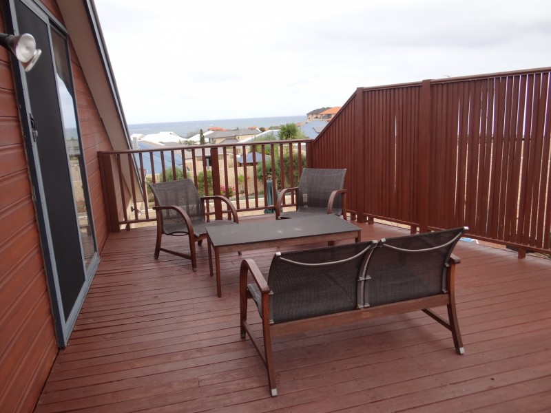 16 Mariners View, Mindarie WA 6030