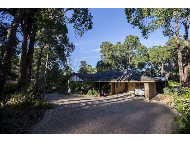 8 Tassell Place, Stoneville WA 6081