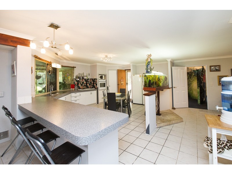 8 Tassell Place, Stoneville WA 6081
