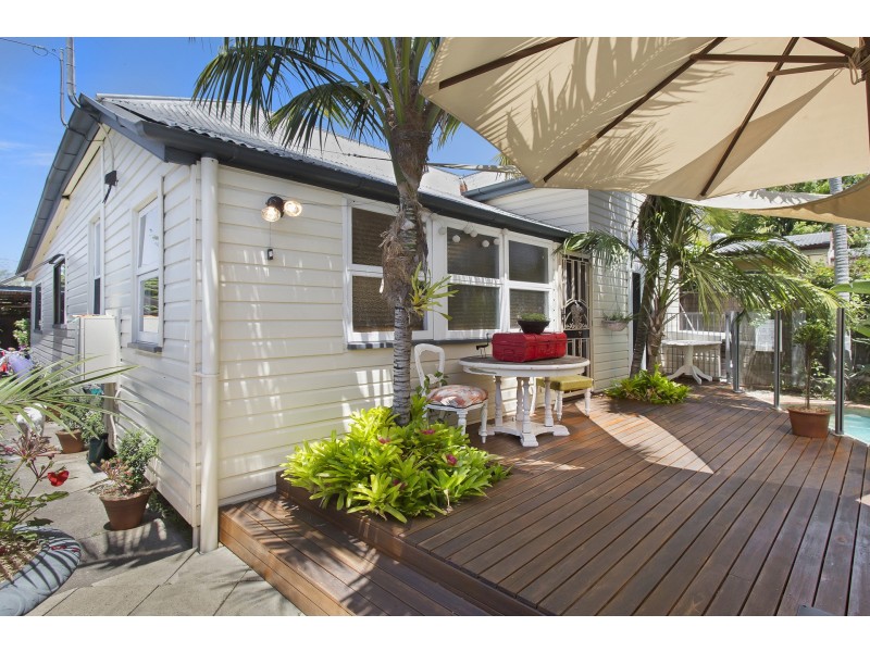 62 Bevington Street, Sandgate QLD 4017