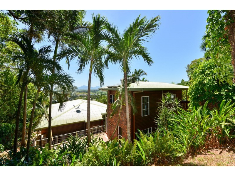 23 Darkin Close, Smithfield QLD 4878