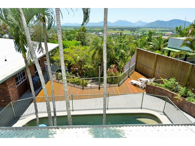 23 Darkin Close, Smithfield QLD 4878