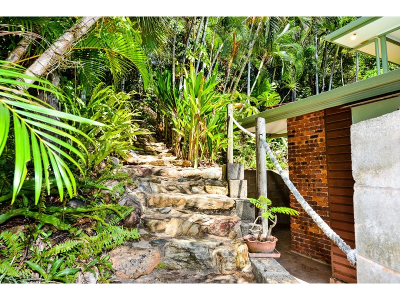 23 Darkin Close, Smithfield QLD 4878