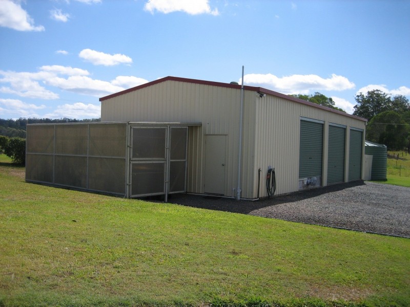 8 Old Coach Lane, Canina QLD 4570