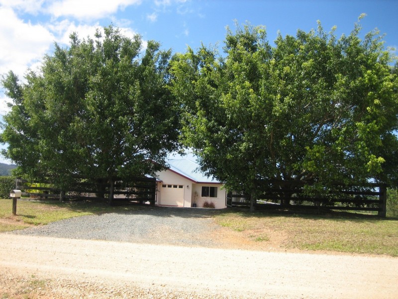 8 Old Coach Lane, Canina QLD 4570