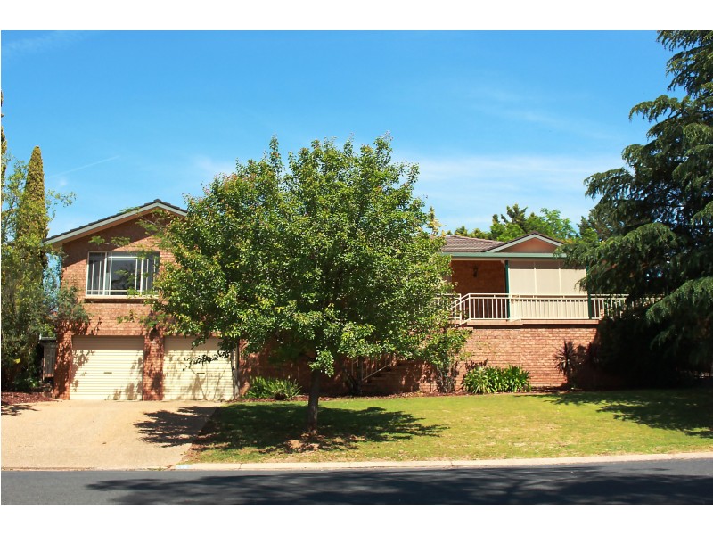 12 Anderson Avenue, Young NSW 2594