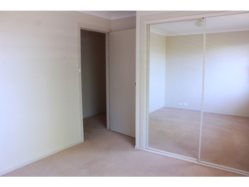 12 Anderson Avenue, Young NSW 2594