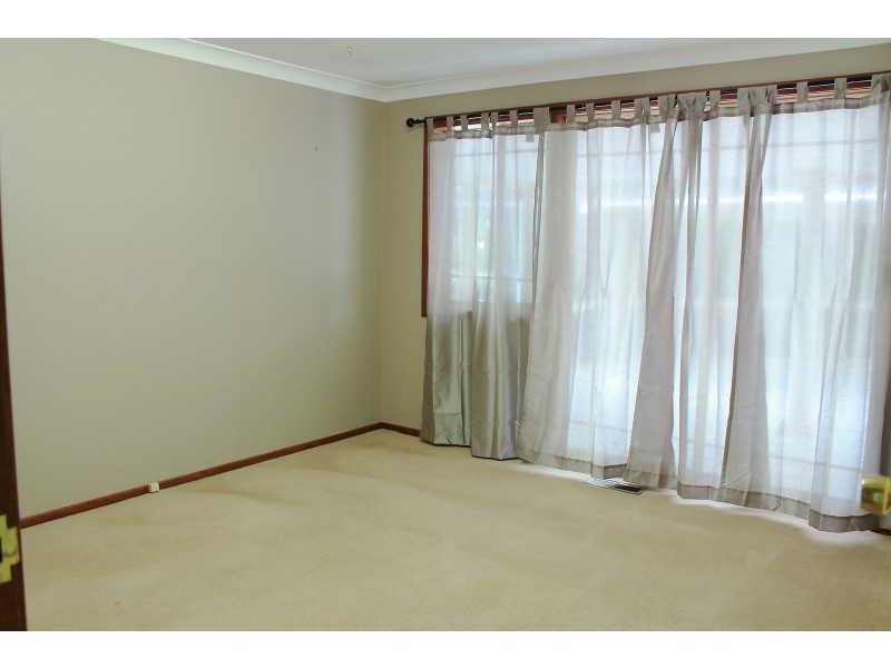 12 Anderson Avenue, Young NSW 2594