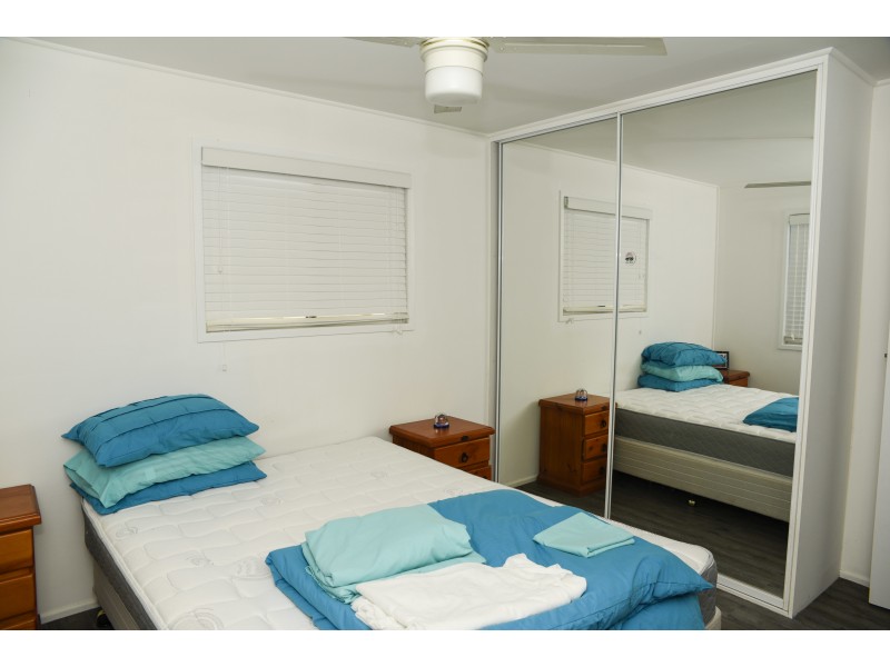 15 Pine Street, Andergrove QLD 4740