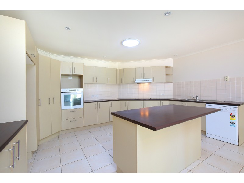 11 Water Side Place, Little Mountain QLD 4551