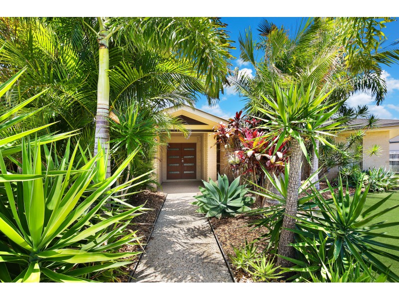 11 Water Side Place, Little Mountain QLD 4551