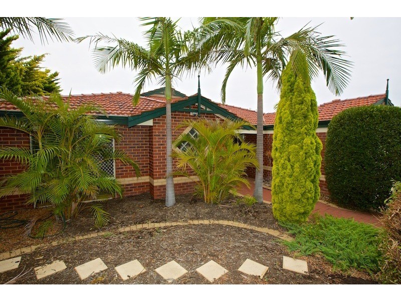 1 Sapium Way, Woodvale WA 6026