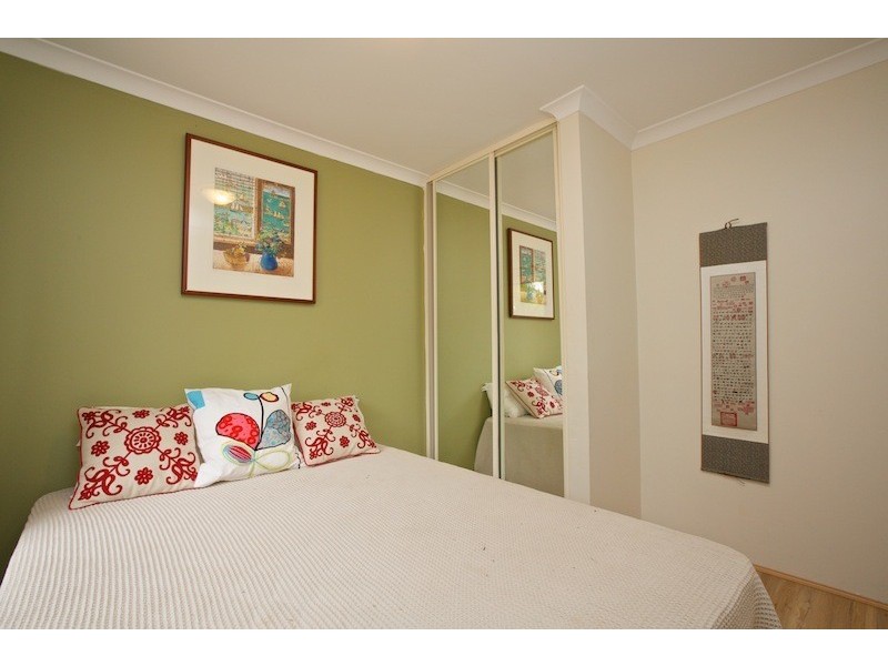 1 Sapium Way, Woodvale WA 6026