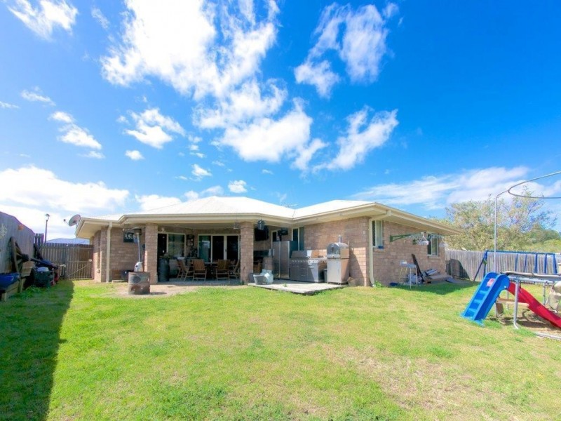 5 Banksia Court, Lowood QLD 4311