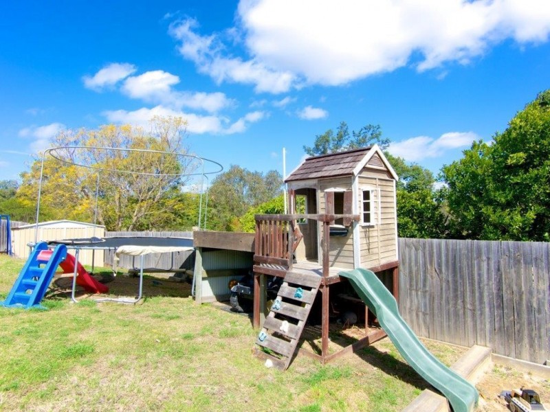 5 Banksia Court, Lowood QLD 4311