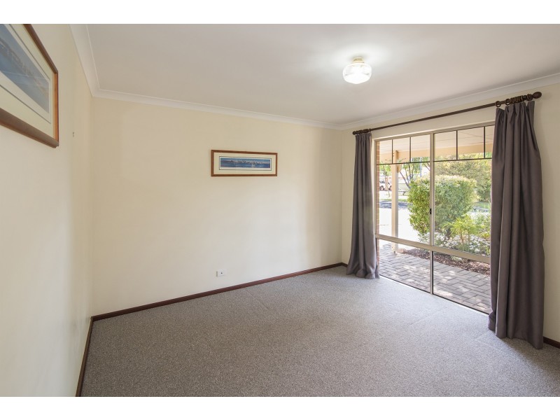 7 Karrinyup Retreat, West Busselton WA 6280