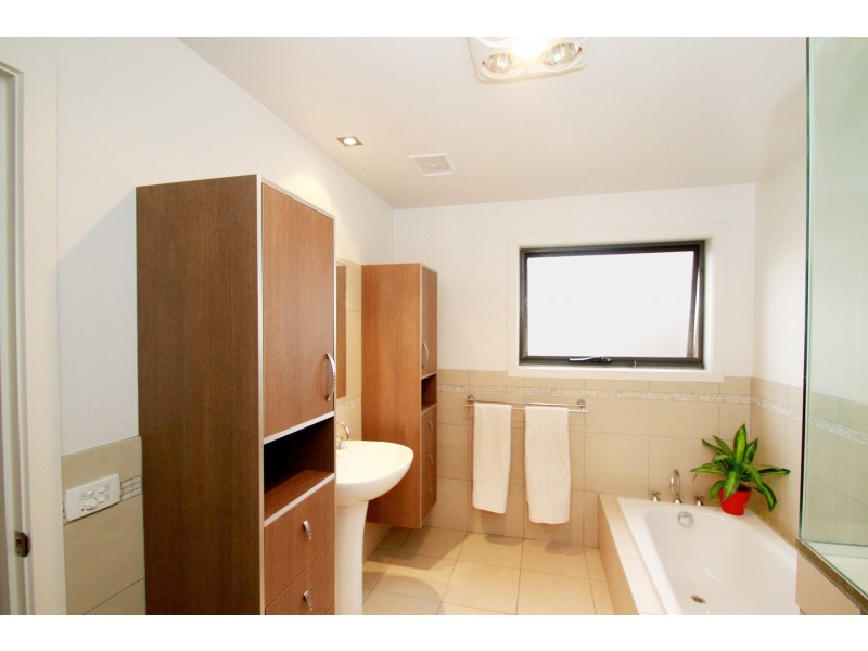 11 The Dress Circle, Tura Beach NSW 2548