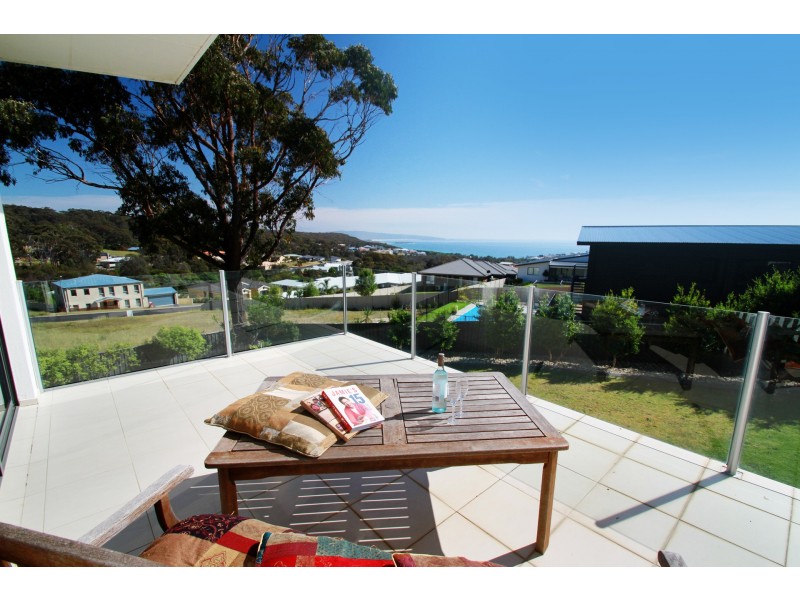 11 The Dress Circle, Tura Beach NSW 2548