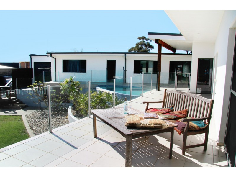 11 The Dress Circle, Tura Beach NSW 2548