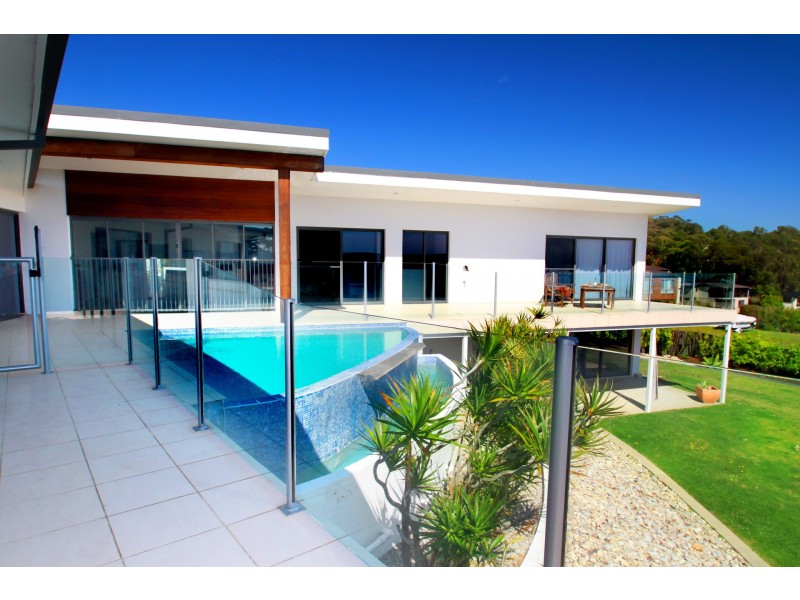 11 The Dress Circle, Tura Beach NSW 2548