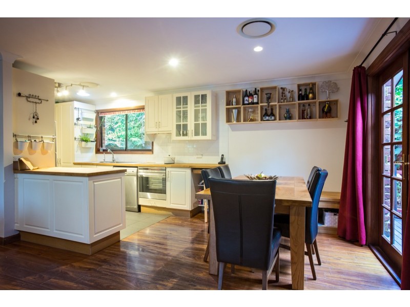 20 Davies Avenue, Springwood NSW 2777