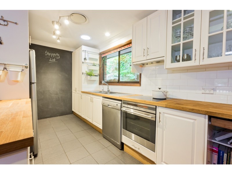 20 Davies Avenue, Springwood NSW 2777