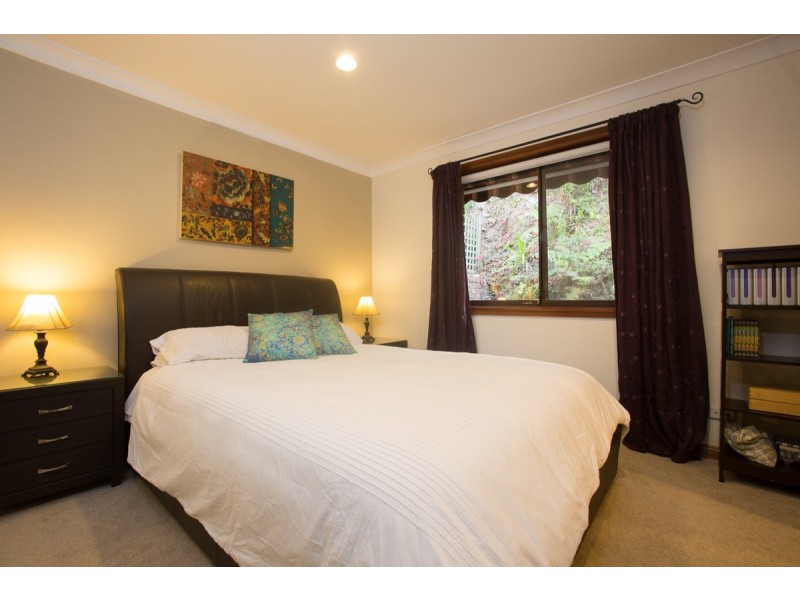 20 Davies Avenue, Springwood NSW 2777