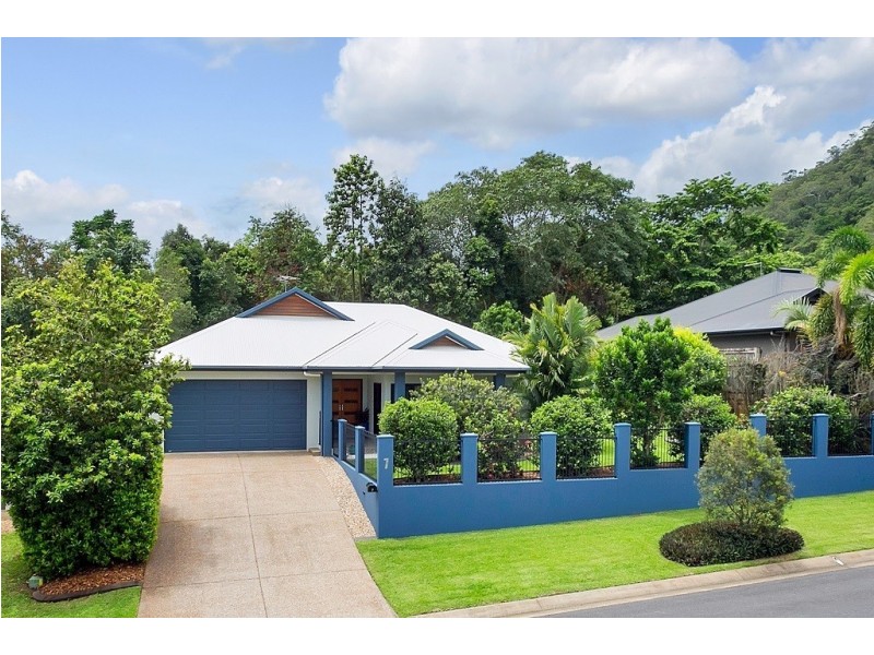 7 Colbeck Close, Mount Sheridan QLD 4868