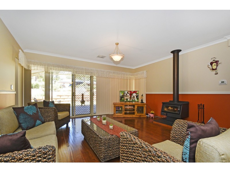 19 Chestnut Road, Jarrahdale WA 6124