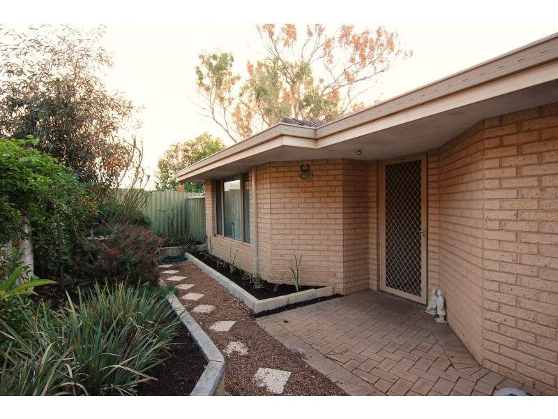A/12 Sergeant Road, Melville WA 6156