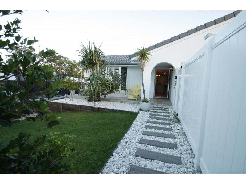 2 Marisa Court, Moffat Beach QLD 4551