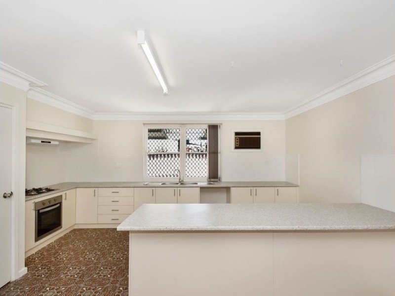 13 Hudson Street, Bayswater WA 6053