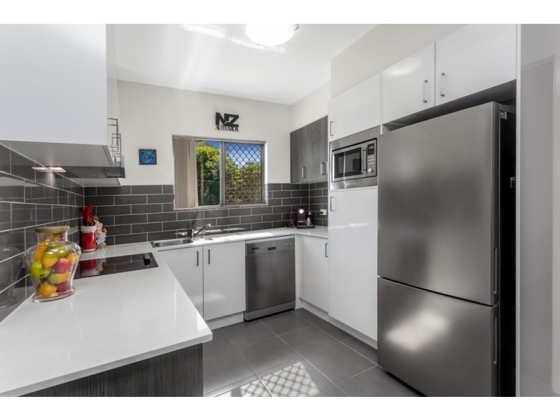 4/11 Binkar Street, Chermside QLD 4032