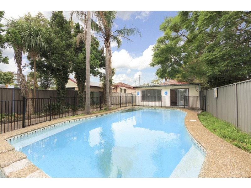 147 Acacia Road, Kirrawee NSW 2232