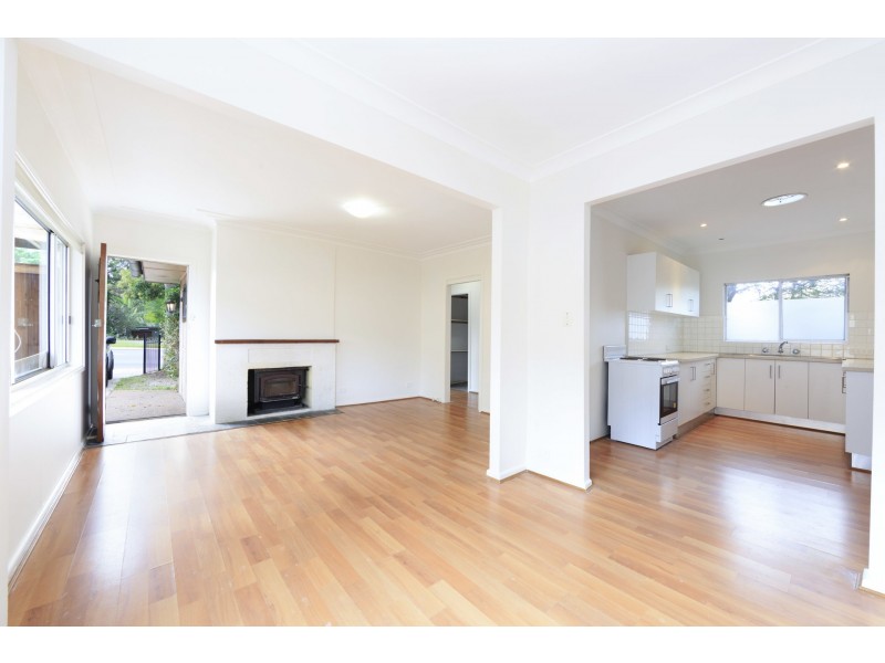 147 Acacia Road, Kirrawee NSW 2232