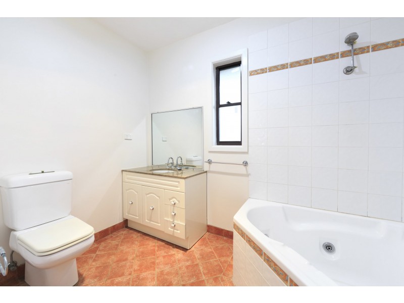 147 Acacia Road, Kirrawee NSW 2232