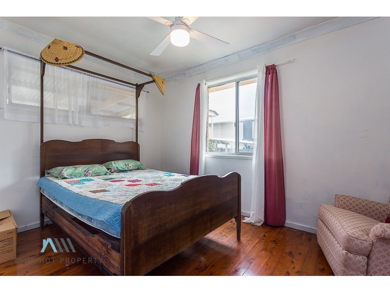 25 Kitchener Street, Tugun QLD 4224