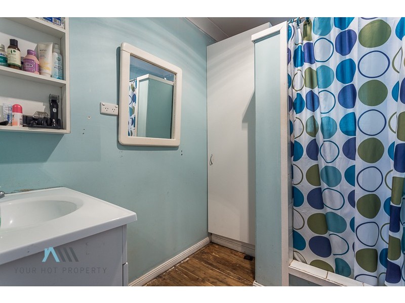 25 Kitchener Street, Tugun QLD 4224