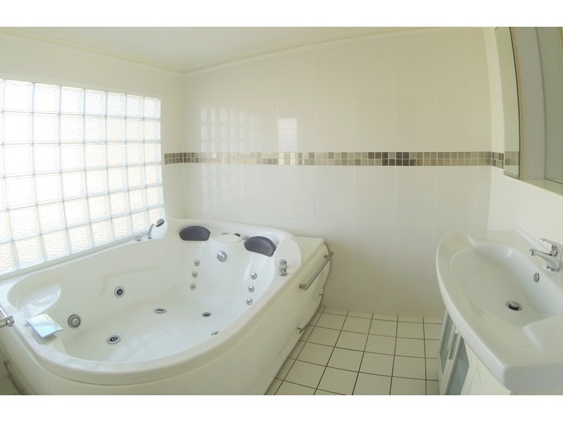 15 Mitchell Street, Westdale NSW 2340