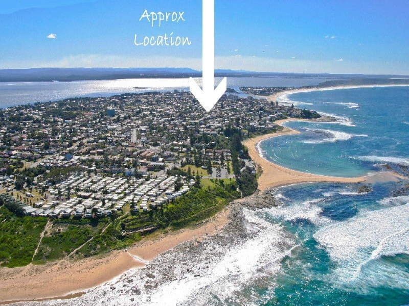 73 Bay Rd, Blue Bay NSW 2261