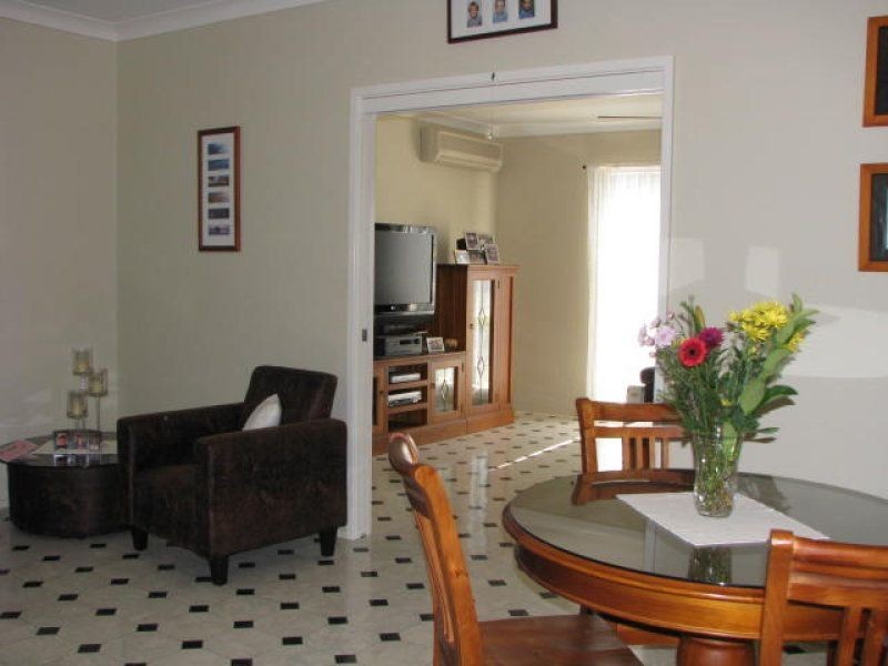 43 Burwood Rd, Whitebridge NSW 2290