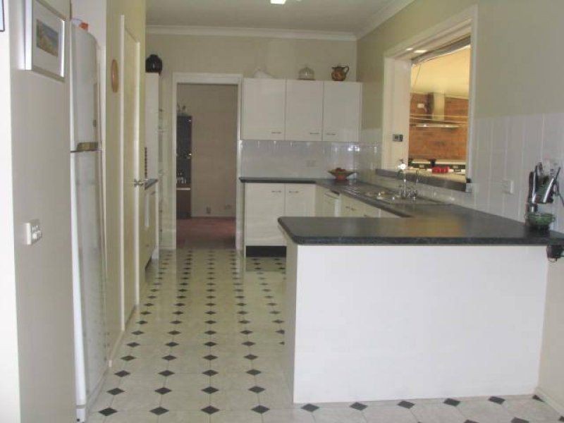 43 Burwood Rd, Whitebridge NSW 2290